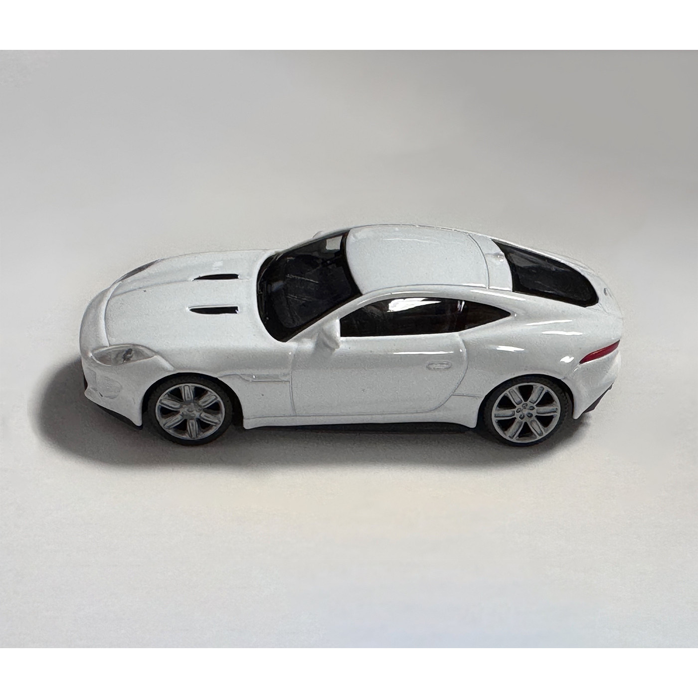 Scale model Jaguar F-Type Coupe (scale 1:43, about 10x4x3 cm